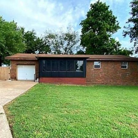 The Greenhouse - 3Bed 2Bath Home In Tahlequah, Ok Kültér fotó