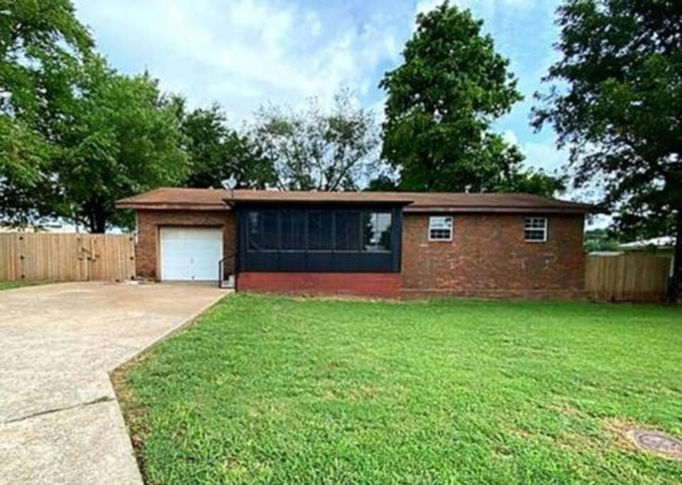 The Greenhouse - 3Bed 2Bath Home In Tahlequah, Ok Kültér fotó